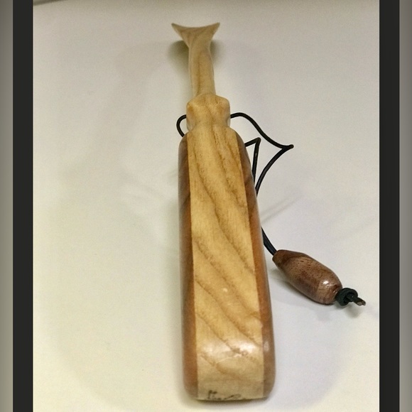 1990s Vtg Hand Crafted Wooden Walnut Oak Leather Strap Artisan Shoehorn - Picture 7 of 7